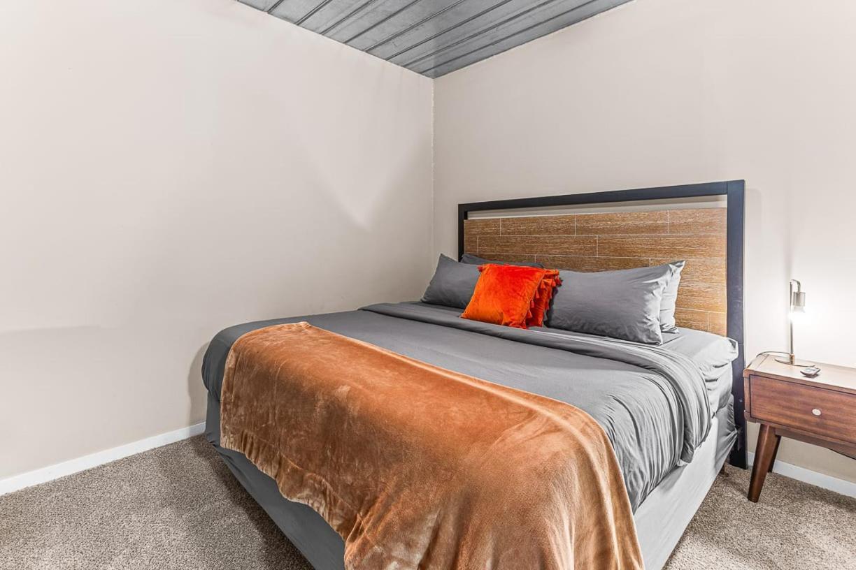 Spacious 2 King Bed Downtown Central To It All Ann Arbor Esterno foto